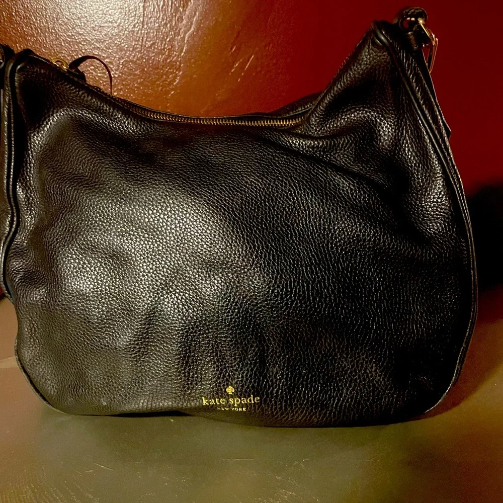 Medium size used black leather, Kate Spade shoulder bag - Picture 1 of 2